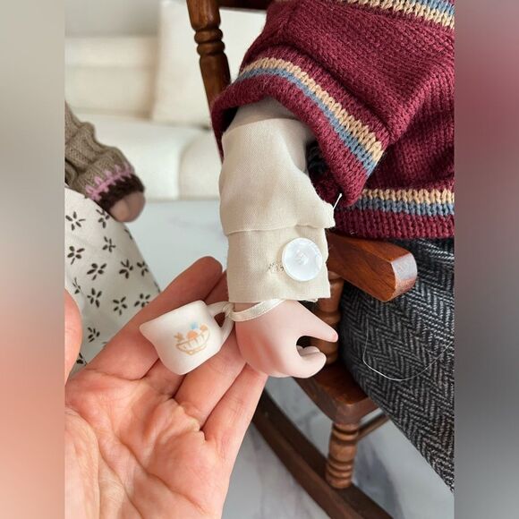 VINTAGE Porcelain Grandma and Grandpa Dolls Set 16" Matching Rocking Chairs - Picture 10 of 14